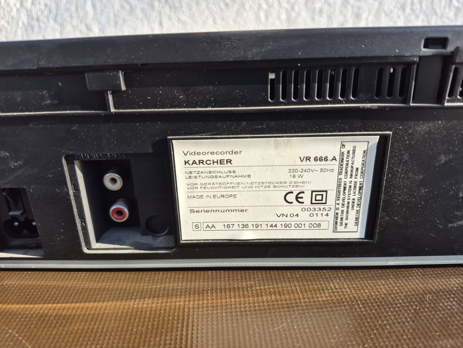 Vând video casette recorder marca KARCHER model VR-666A