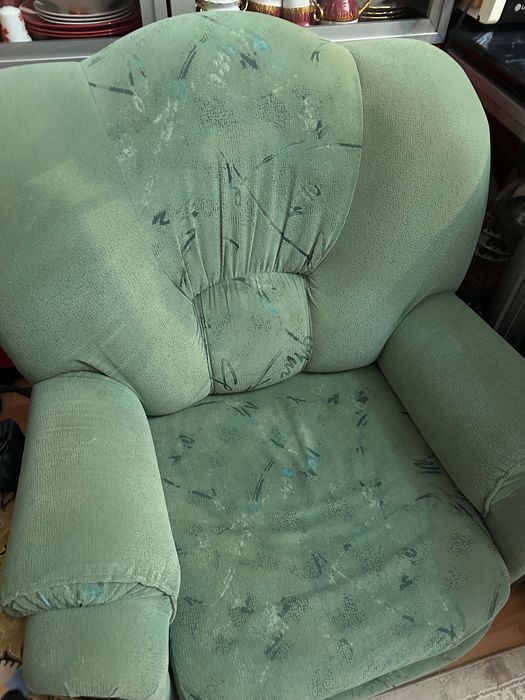Кресло зеленое ..