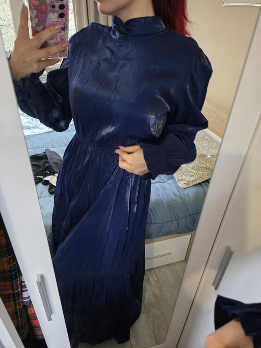 Тъмно синя сатенена дамска рокла lc waikiki