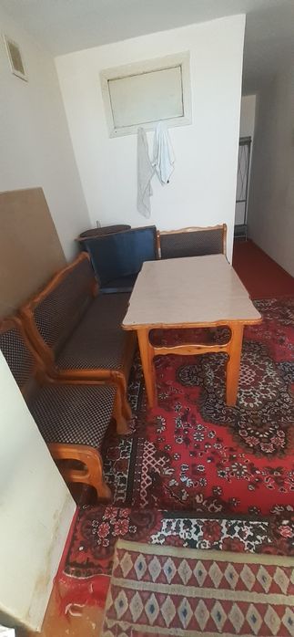 Ugolok stol stullar yaxshigina