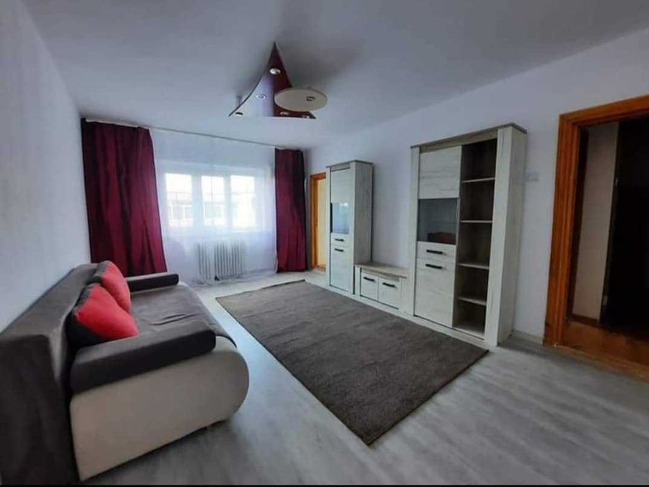 Proprietar: 3 Camere Decomandat 70mp – CUG (Zona Școala N. Iorga)