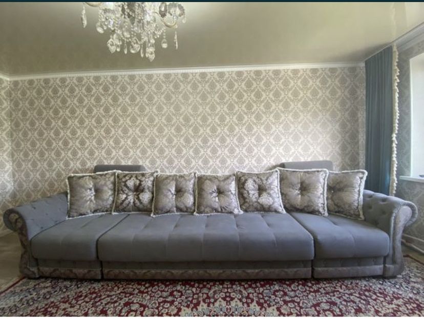 Продам диван в хороши состаяние