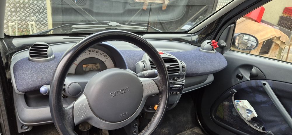 Vând Smart din 2002
