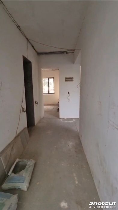 Продается 2х этажный дом коробка в центре Кибрая