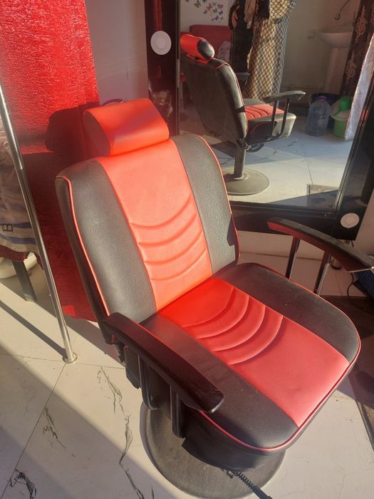 Салон нарсалари сотилади