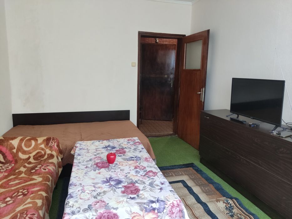 Дава се под наем Тристаен апартамент в Варна, Възраждане 1 - 60 кв.м за 408 € - Снимка #5