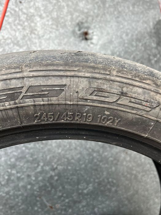 продам резину 245/45R19