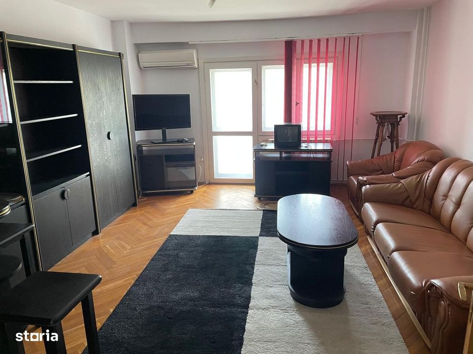 Apartament 3 camere, Centrul Civic, bucatarie separata — fotografia 1