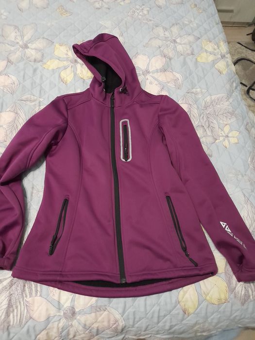 Якенце ветровка С/М размер