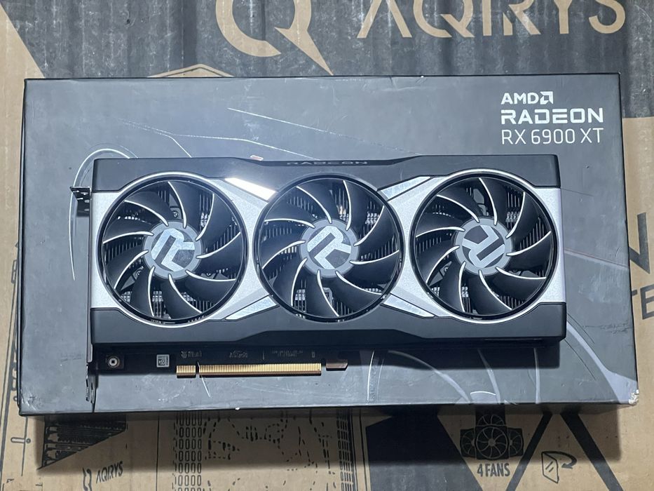 Vând placa video AMD Rx 6900 Xt