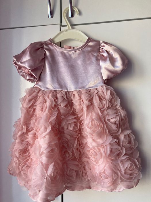 Бонбонеста бебешка рокличка