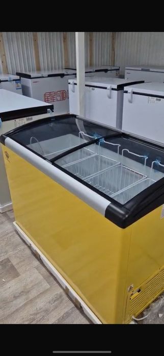 Продам морозильник магазин