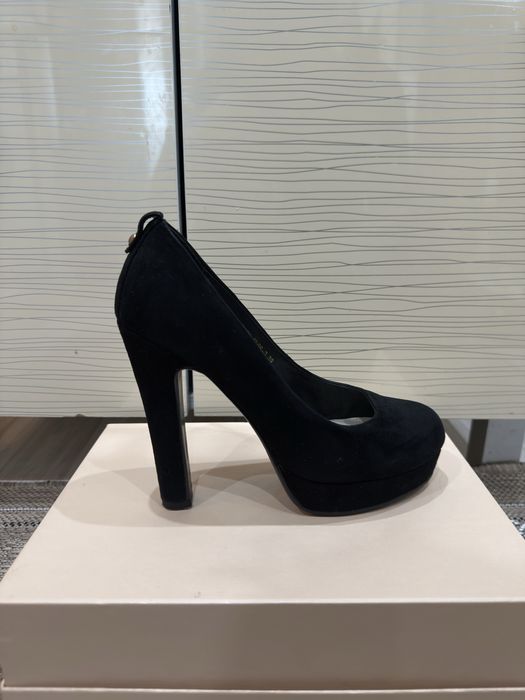 15000 за 2 пары обуви