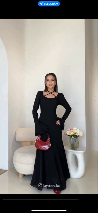 Новое платье черное  размер S