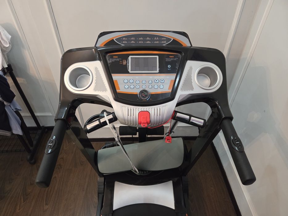 Беговая дорожка новая