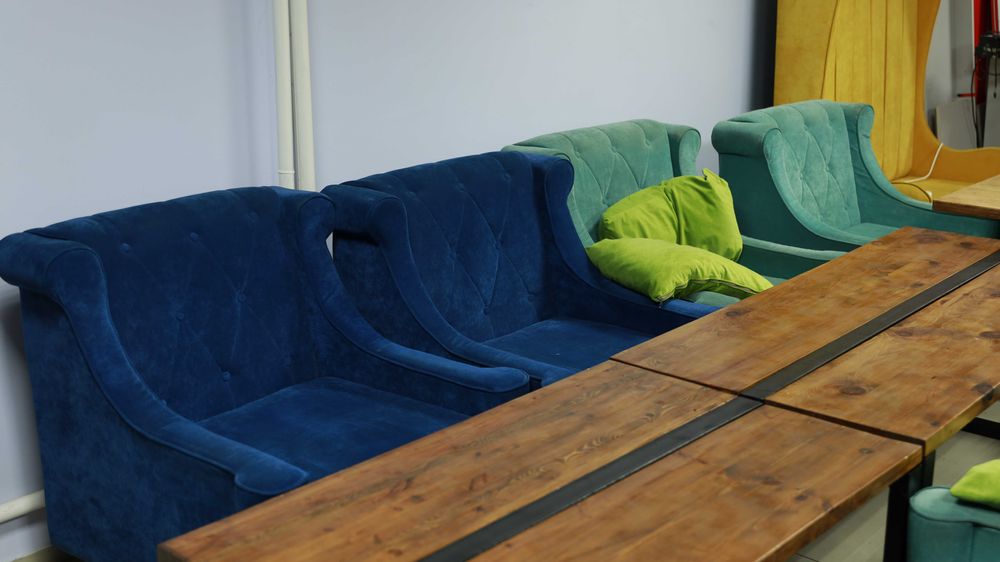 Мебель для кафе и лаунжа Б/У