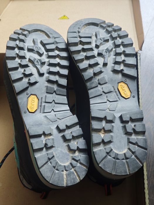 Bocanci iarnā primāvarā Simond 39