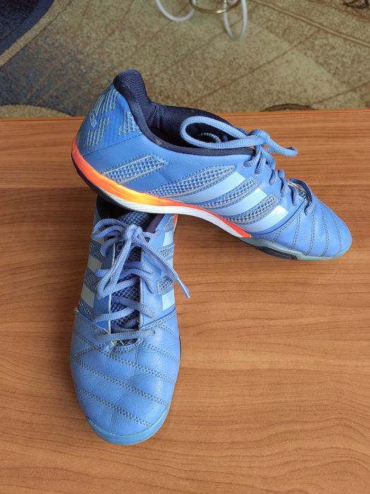 Vand ADIDAS pentru sport