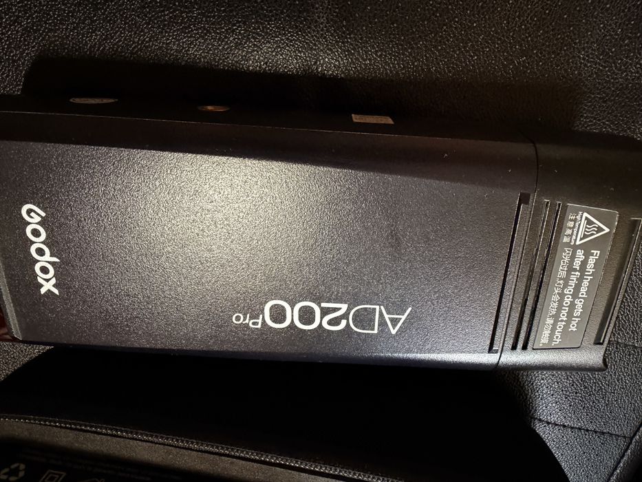 Вспышка Godox Witstro AD200Pro с поддержкой TTL