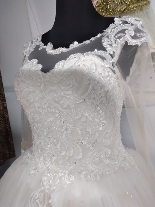 Платье  свадебный новый. Срочно продаётся