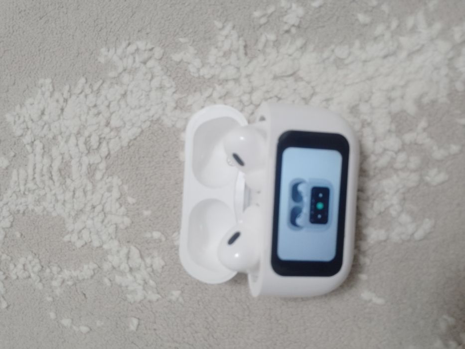 AirPods с камеро