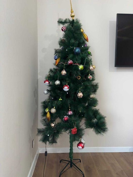 Елка искусственая