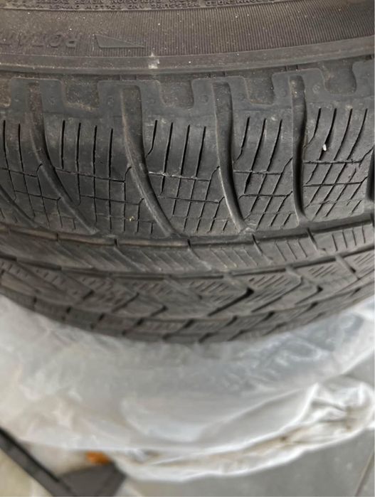 Pirelli Set 2 cauciucuri  305 35 r21