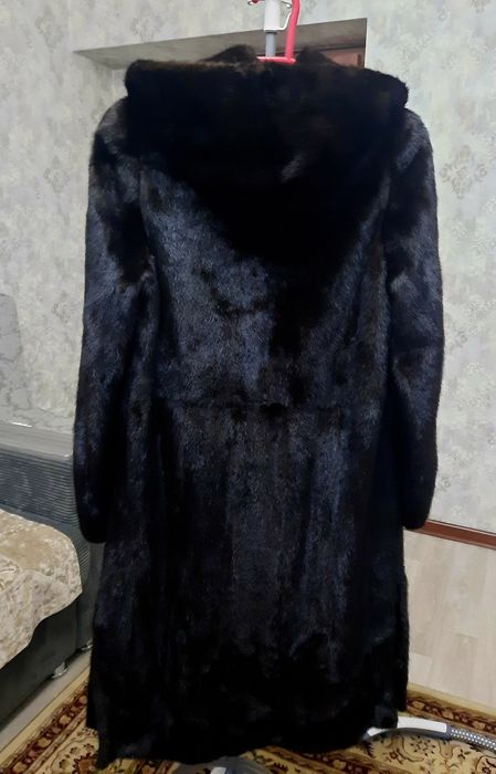 Норковая шуба с капюшоном