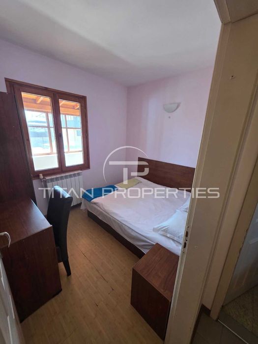 Двуетажна къща в Цигов чарк