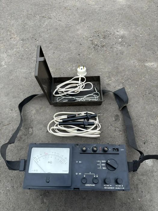 Мегаомметр Ф4102/1-1М
