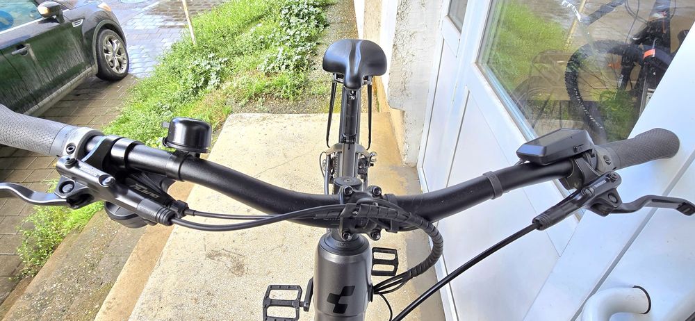 Bicicleta electrica Cube