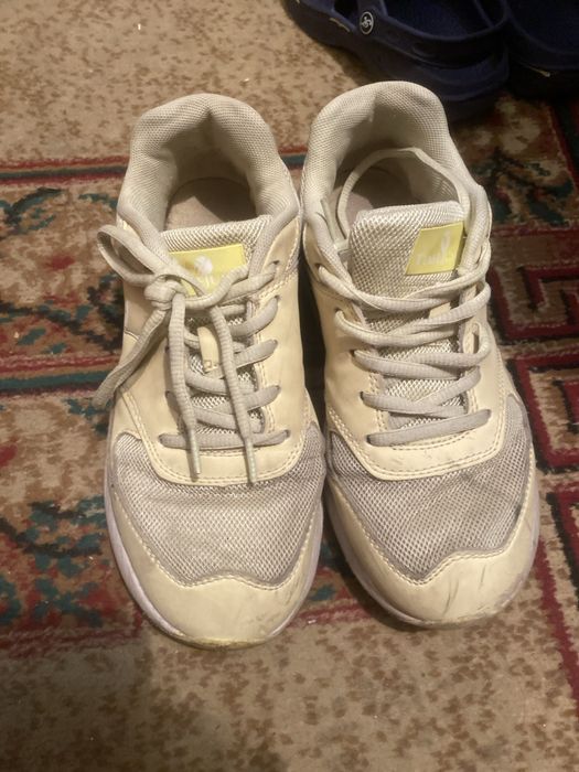 Кроссовки детские на девочку