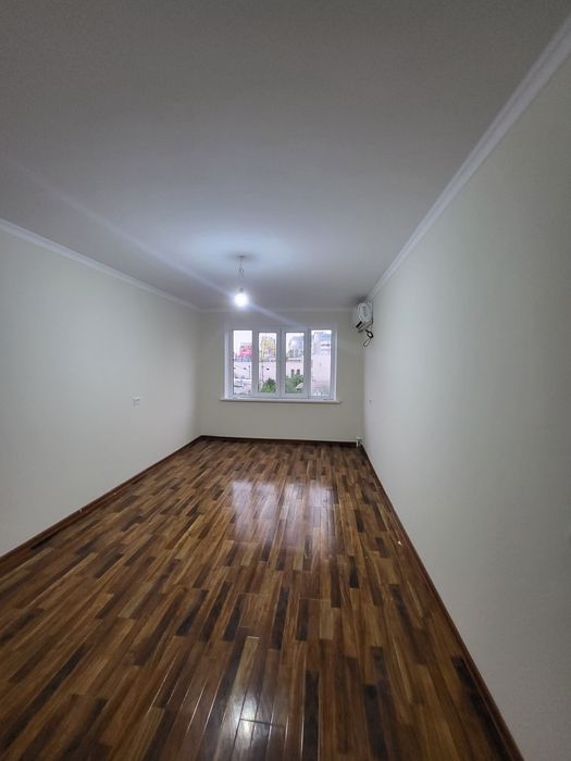 Продаётся 4-комнатная квартира в районе Вокзала