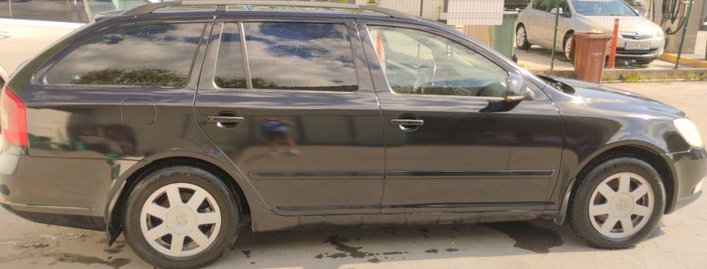 SKODA Octavia 2011 — imagine 5