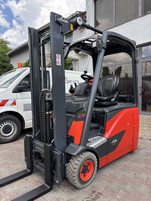 Electrostivuitor Linde E16H-02 – 3 roți Anul fabricației 2017