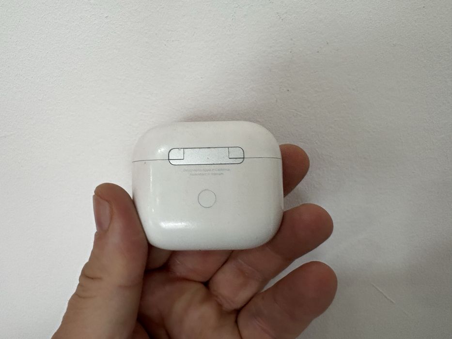 Casti Apple AirPods 3, 2022, Lighting Charging Case