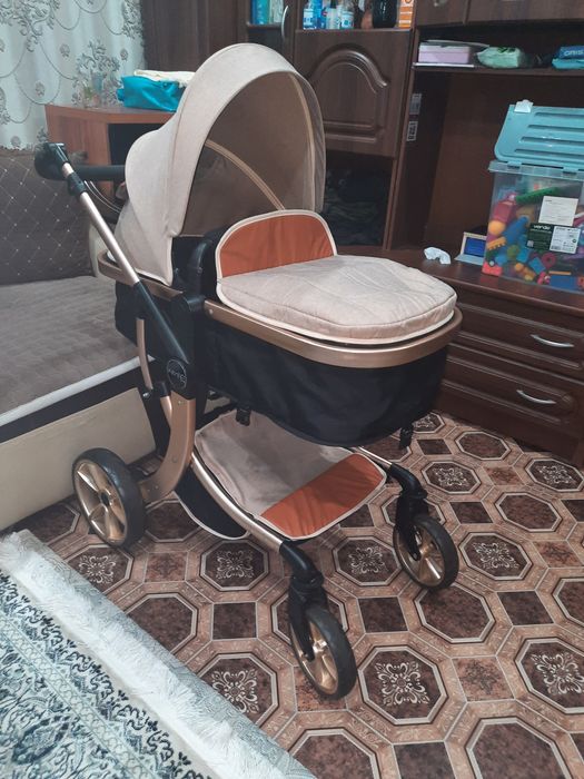 Детская коляска .