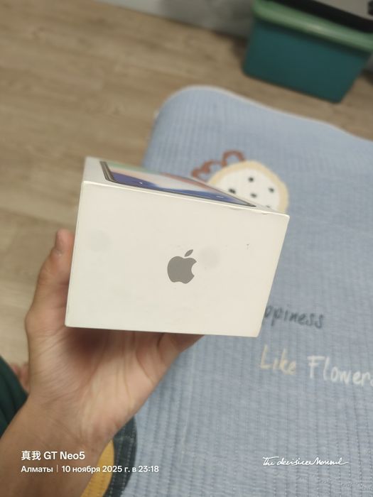 Коробки от смартфонов