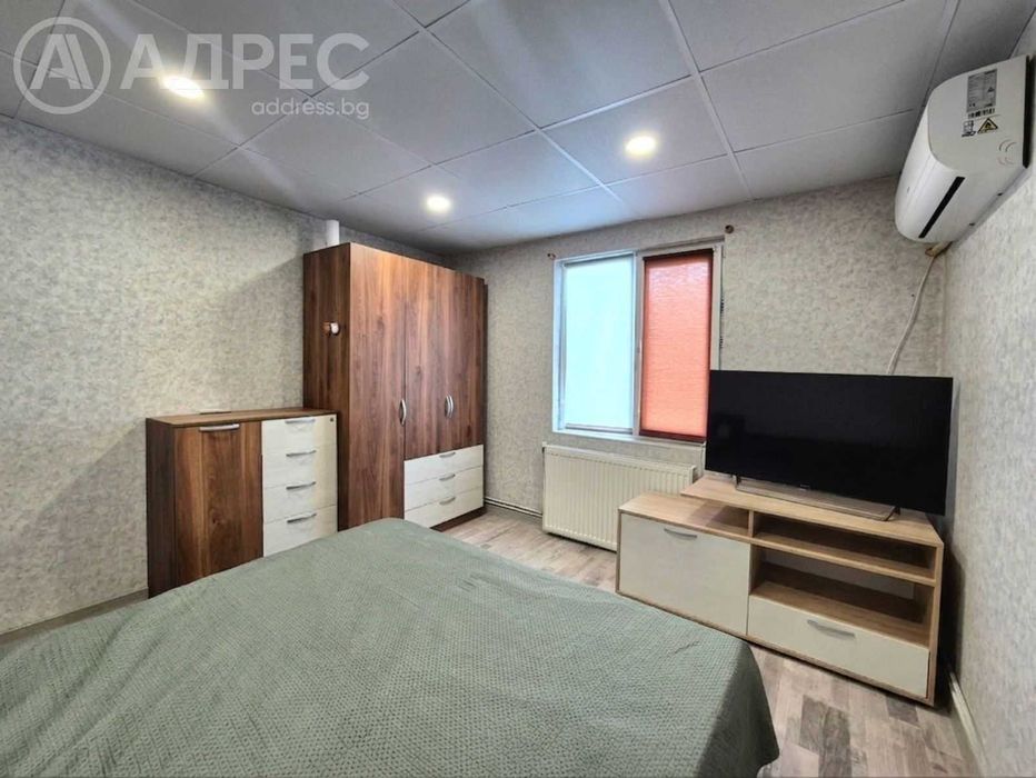 ДВЕ КЪЩИ, с. Николово, РЗП 135 кв.м., двор 1273 кв.м., с гараж