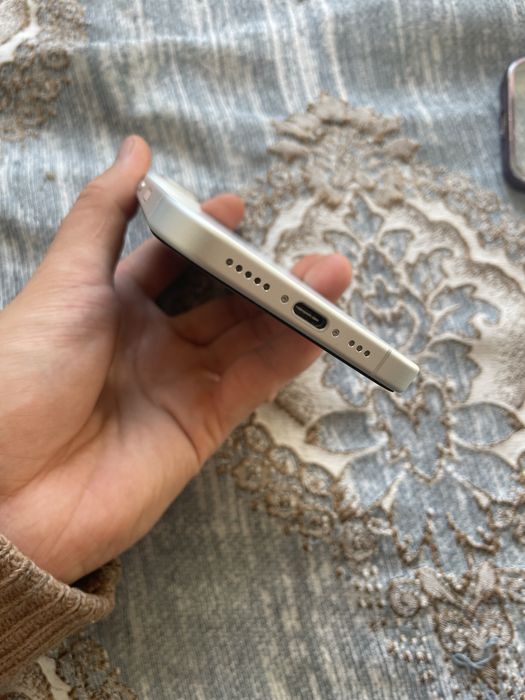 Продам iPhone 16   128гб