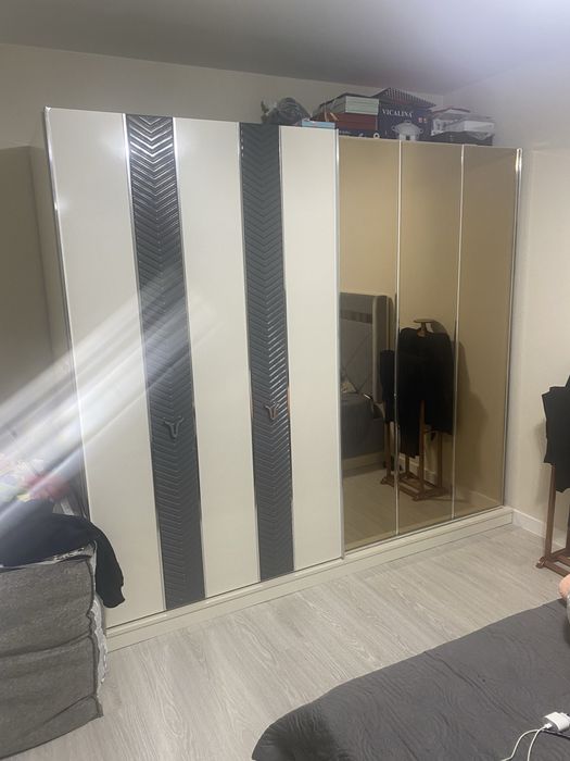 Продам шкаф купе в отличном состояний!