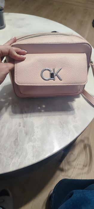 Дамска чанта Calvin Klein