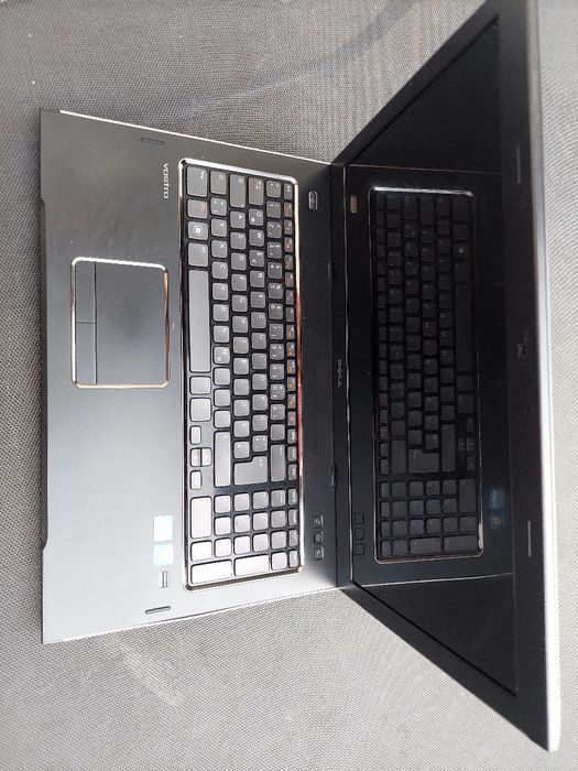 Laprop Dell Vostro i7