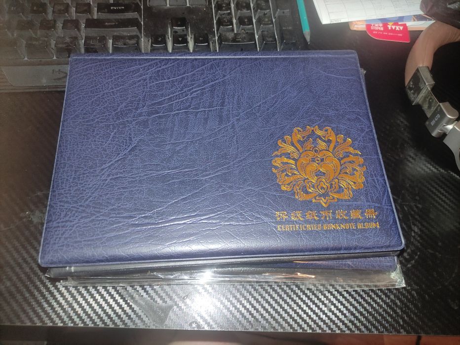 Новые альбомы для банкнот