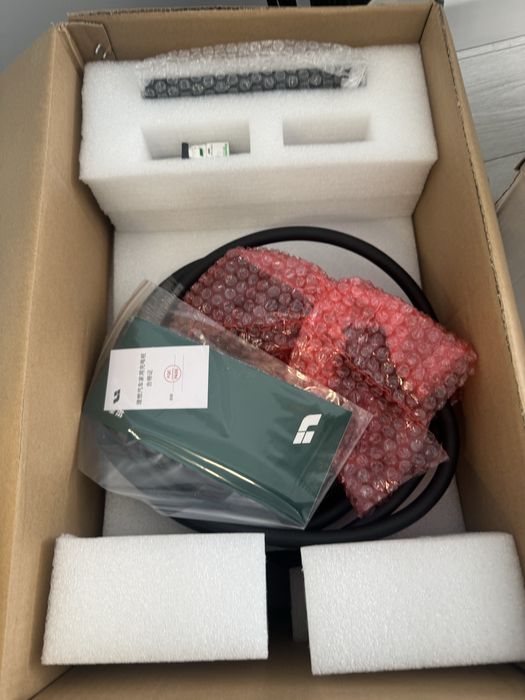 Продам зарядное устройство на Lixiang Li7