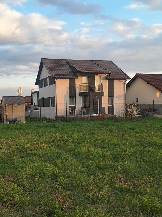 Vând sau schimb cu ap+dif casă Micesti-Orizont,5 camere finisată