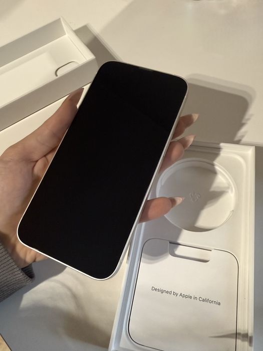 iPhone 13 - white - 128GB