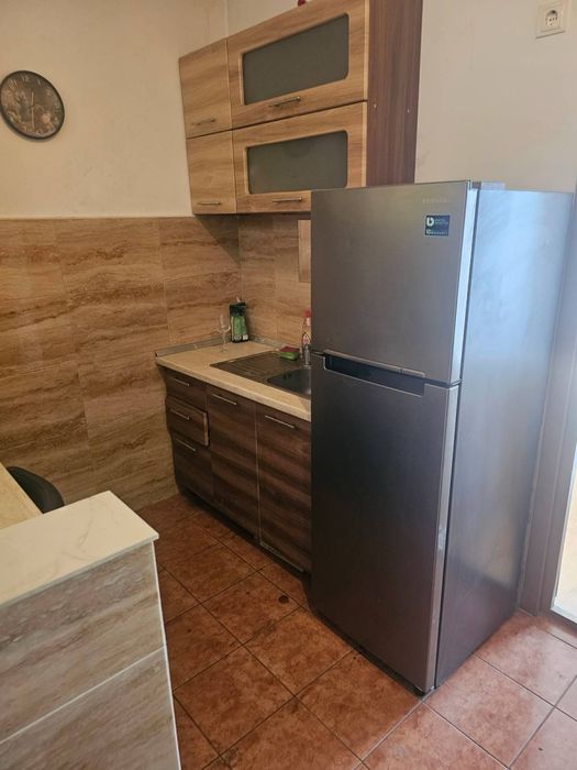 De inchiriat apt 1 canera modern, Reghin in Blocul politiei.