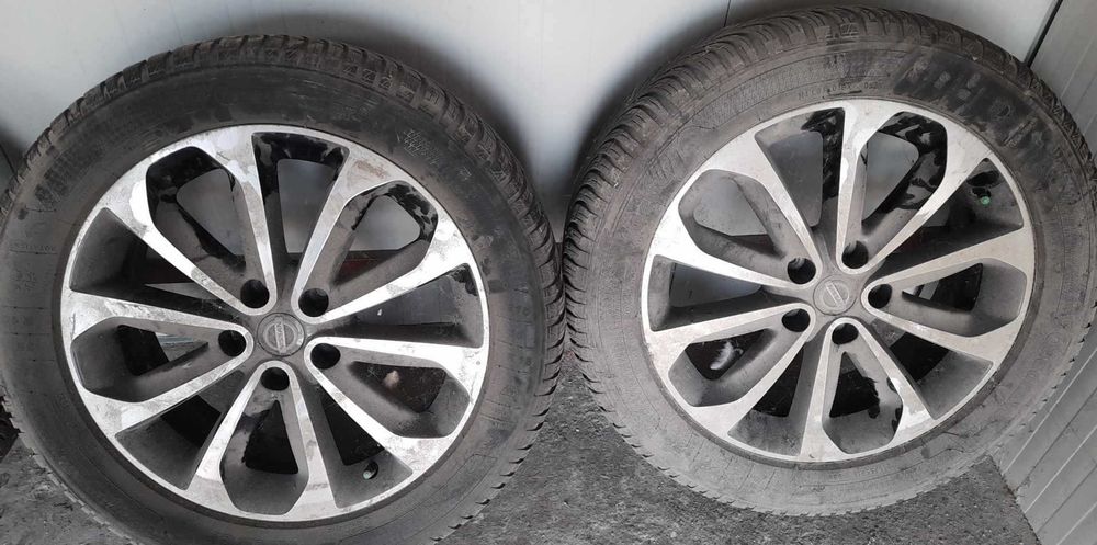 Jante cu tot cu cauciucuri de iarnă nissan Qashqai