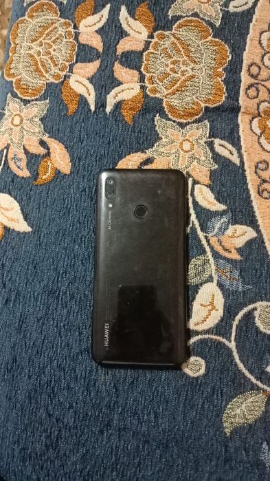 Huawei P Smart в хорошем состоянии